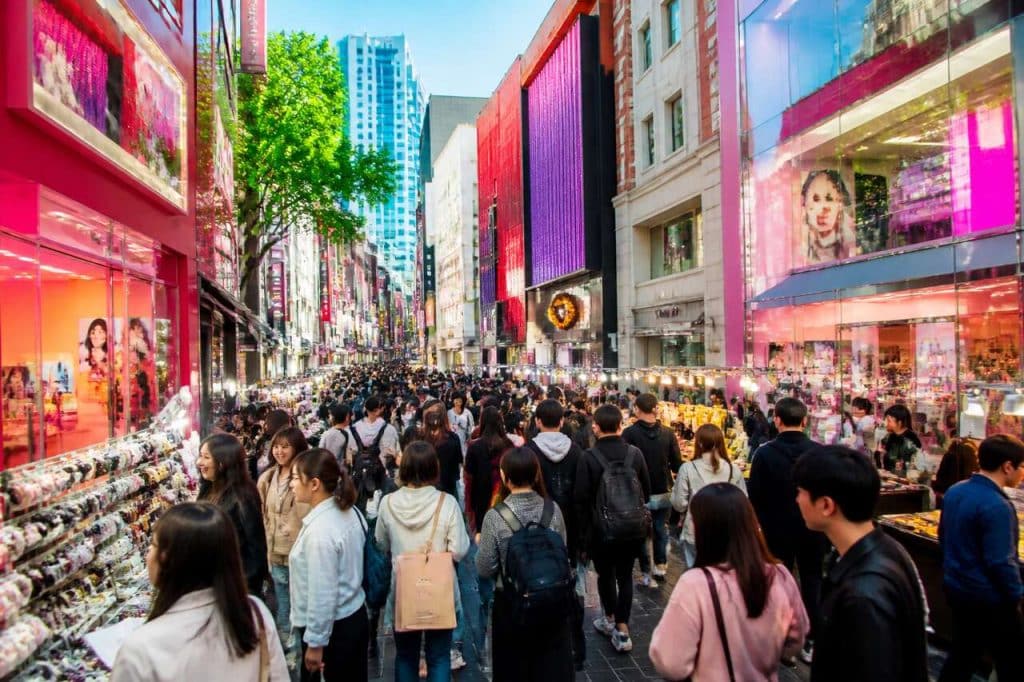 Myeongdong Market : guide complet pour visiter ce marché incontournable de Séoul