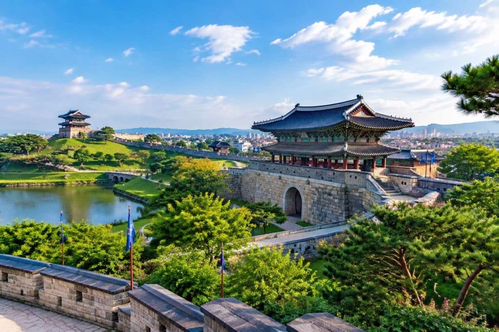 La forteresse de Hwaseong : guide complet pour visiter ce trésor coréen